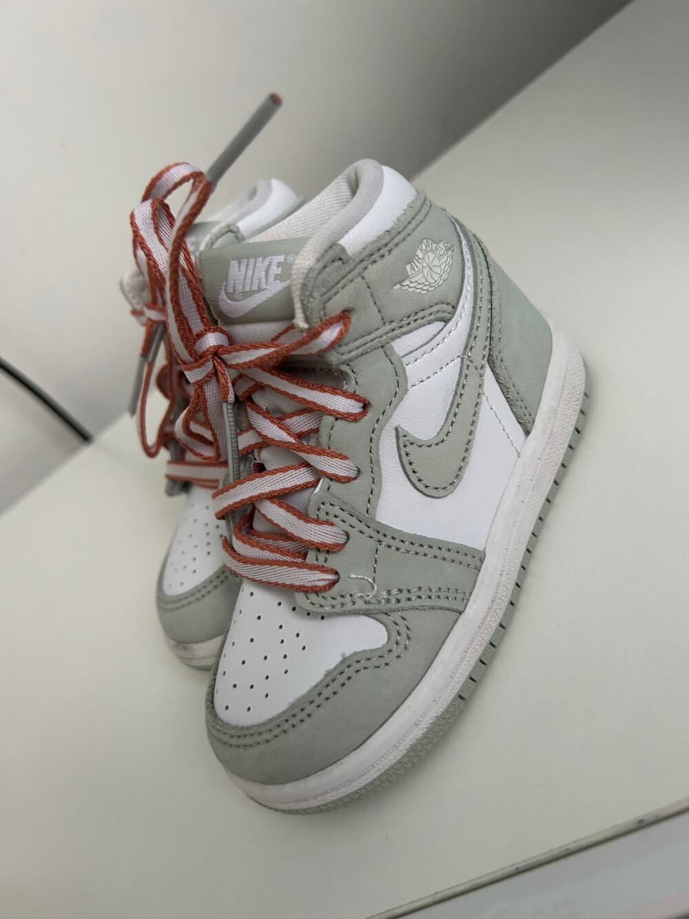 Nike Kids Seafoam 1 *Size 6C*